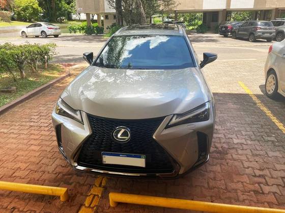 LEXUS UX 250h 2.0 VVT-I HYBRID F-SPORT CVT